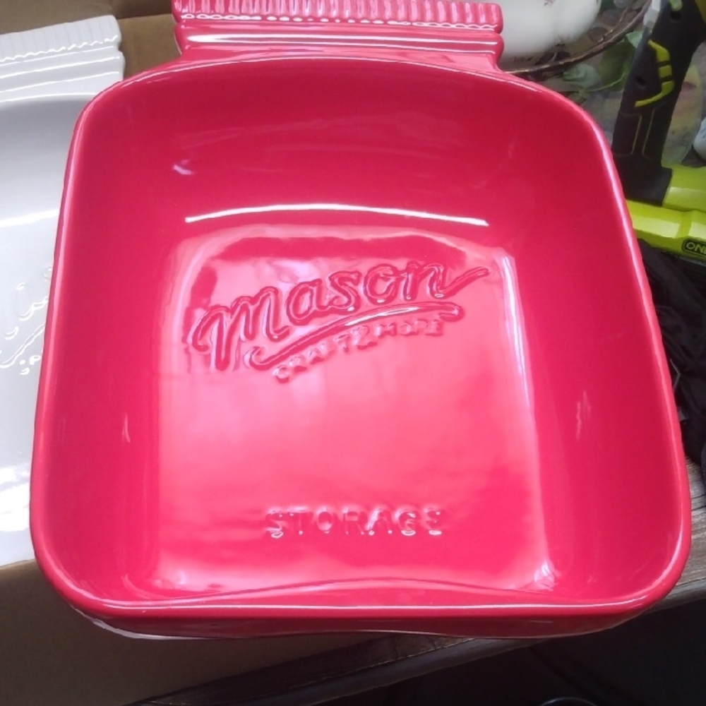 BRIGHT RED Mason Storage Container